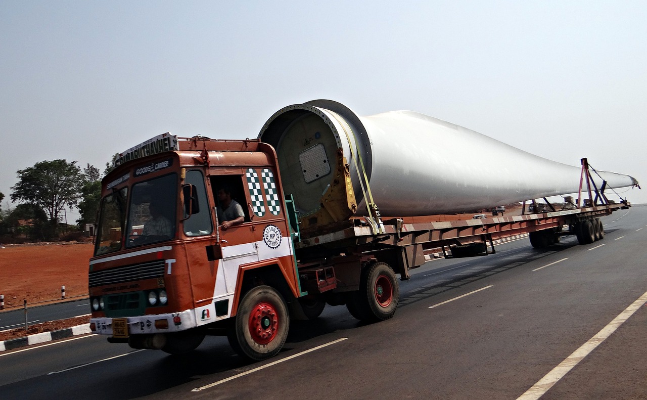 long vehicle, wind turbine blade, blade-320309.jpg
